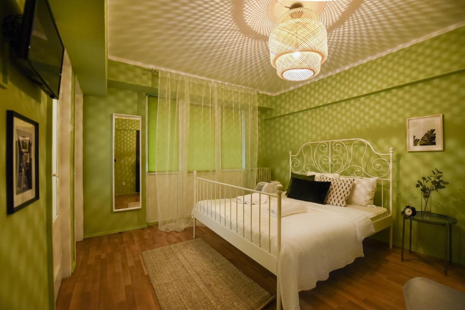 Chic Accommodation With Breathtaking Views Over Calea Victoriei - Your Central Heaven Bukarest Zimmer foto