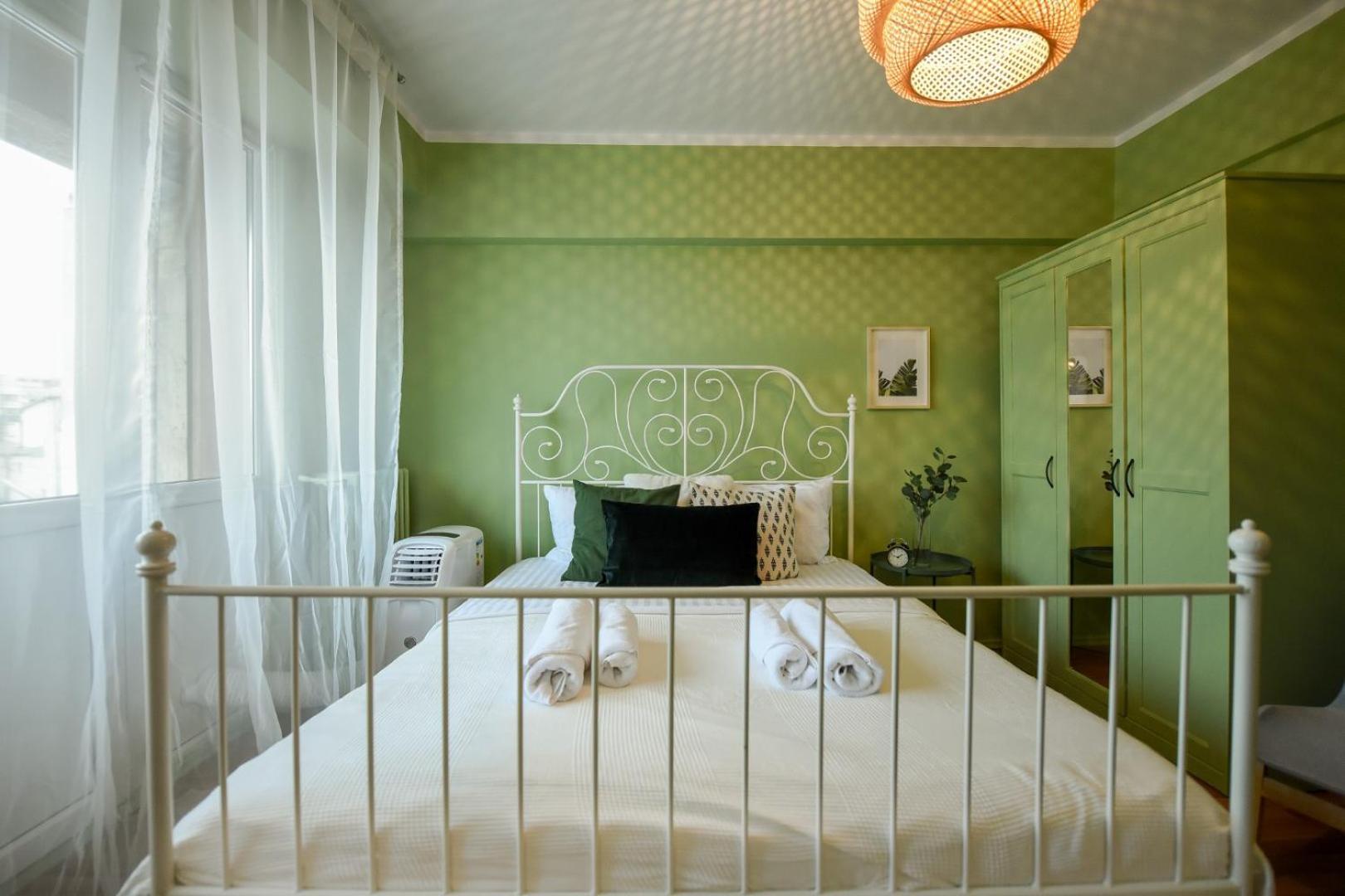 Chic Accommodation With Breathtaking Views Over Calea Victoriei - Your Central Heaven Bukarest Zimmer foto